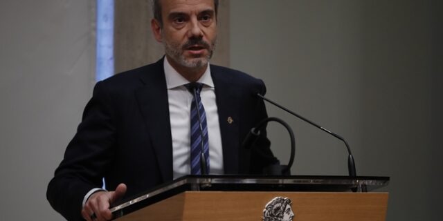 Θεσσαλονίκη: Αποπομπή της αντιδημάρχου Παιδείας και του προέδρου του Δ.Σ. για  σκάνδαλο με τα εμβόλια