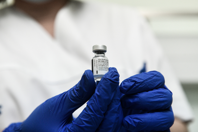 Μόσιαλος: Η αλήθεια για το εμβόλιο της AstraZeneca και τις θρομβώσεις