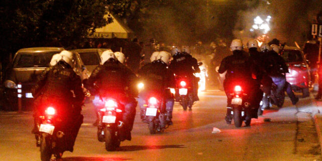 Επίθεση με βόμβες μολότοφ σε εγκαταστάσεις της Αστυνομίας στη Νέα Φιλαδέλφεια