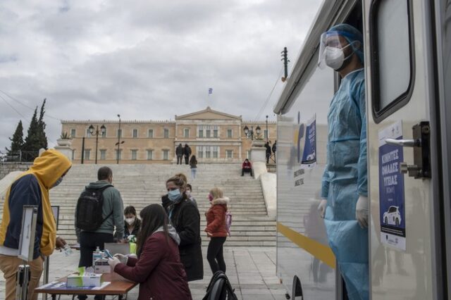 Κορονοϊός: Έξαρση της επιδημίας με ακόμη και πάνω από 2700 κρούσματα σήμερα