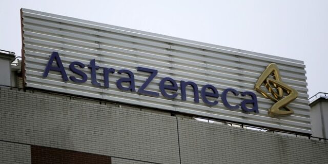 Κομισιόν σε AstraZeneca: “Σεβασμός των όρων ή αποκλεισμός εξαγωγών”
