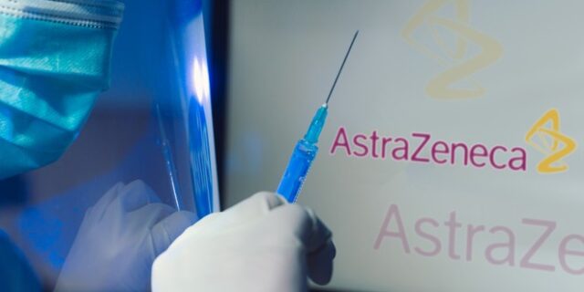Ολλανδία: Δέκα αναφορές για πιθανές παρενέργειες του εμβολίου της AstraZeneca