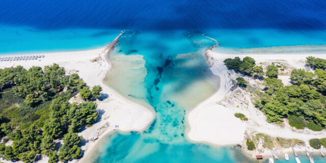 Πάτμος και Χαλκιδική στις 10 “μυστικές” παραλίες της Ευρώπης