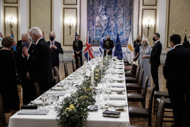 Το επίσημο δείπνο στο Προεδρικό Μέγαρο – “Η κληρονομιά του 1821 δεν είναι μόνο ελληνική”