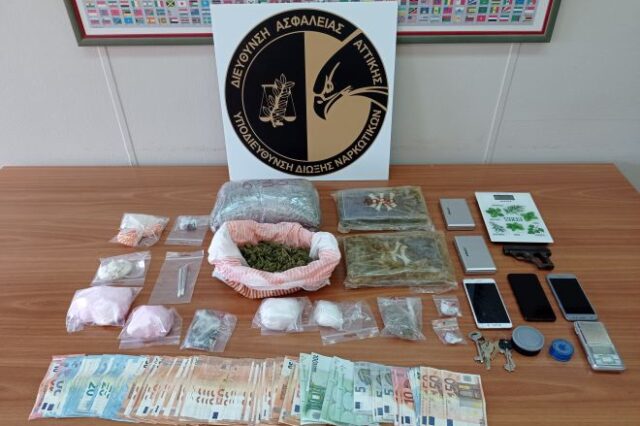 Συλλήψεις για διακίνηση κοκαΐνης και κάνναβης