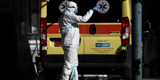 Κορονοϊός-Αττική: Στο κόκκινο το ΕΣΥ – Ξεπέρασαν τους 2.100 οι νοσηλευόμενοι