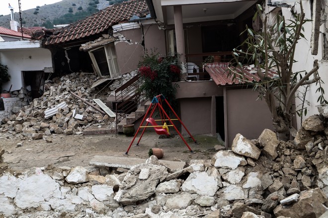 Σεισμός στην Ελασσόνα: Μη κατοικήσιμα 898 σπίτια από τα 1.609 που έχουν ελεγχθεί