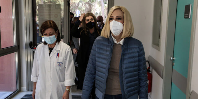 Γεννηματά: Ιδιωτικά νοσοκομεία και ιδιώτες γιατροί να ενταχθούν στη μάχη κατά της πανδημίας