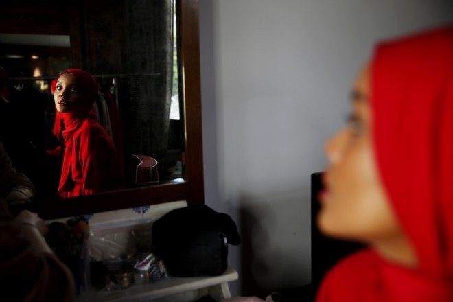 Ινδονησία: Ασφυκτικές πιέσεις σε γυναίκες και κορίτσια για να φορούν χιτζάμπ