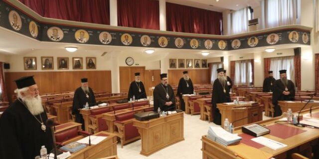 Κυβέρνηση – Εκκλησία: Για δεύτερη χρονιά “ιερό ρουσφέτι” εν μέσω πανδημίας