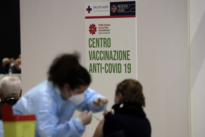 Ιταλία – Κορονοϊός: Αύξηση κρουσμάτων – Εμβολιασμένοι το 90% των πολιτών άνω των 80 ετών