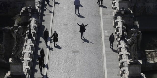 Κορονοϊός – Ιταλία: Ανησυχία από τη νέα αύξηση των κρουσμάτων