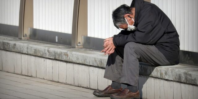 Οι μαραμένοι άνθρωποι δεν χρειάζονται Υπουργείο Μοναξιάς