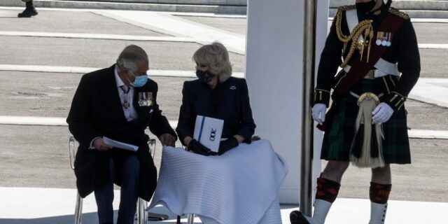 Ο κιμάς γαρίδας κόπτεται παρουσία του πελάτου