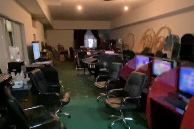 Lockdown: Είχαν διαμορφώσει υπόγειο πολυκατοικίας σε παράνομο καζίνο