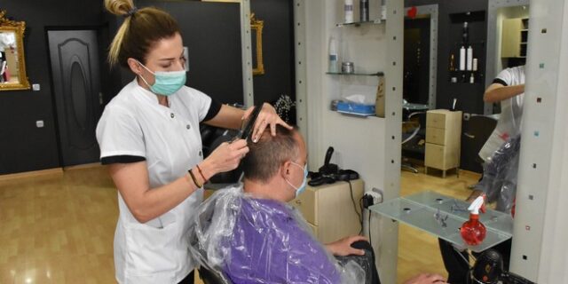 Κομμωτήρια – Κέντρα αισθητικής: Απολυμαίνουν και ετοιμάζονται να ανοίξουν