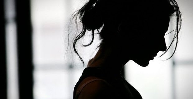 Καταγγελία υπαλλήλου μεγάλης Ομοσπονδίας για απόπειρα βιασμού από υψηλόβαθμο παράγοντα