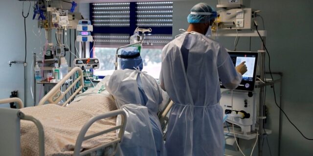 Κορονοϊός: Ποιες περιοχές “βράζουν” λόγω ενεργών κρουσμάτων – Υπό πίεση το ΕΣΥ