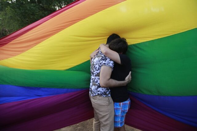 Απόφαση ορόσημο: Ευκολότερη η αιμοδοσία για γκέι και μπάι άνδρες στην Αγγλία