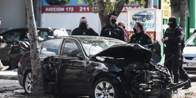 Λιοσίων: Καταδίωξη κλεμμένου αυτοκινήτου με τραυματίες