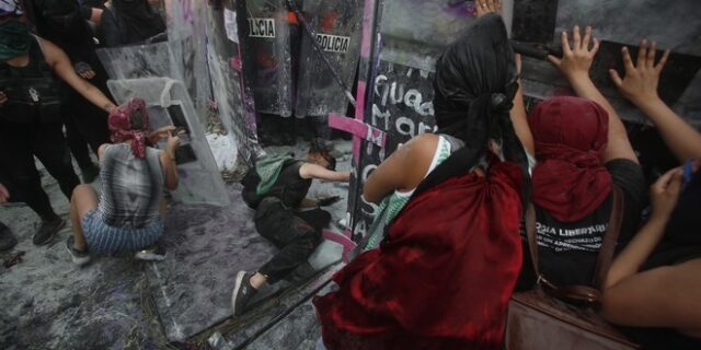 Μεξικό: Πάνω από 15 τραυματίες σε επεισόδια την Ημέρα της Γυναίκας