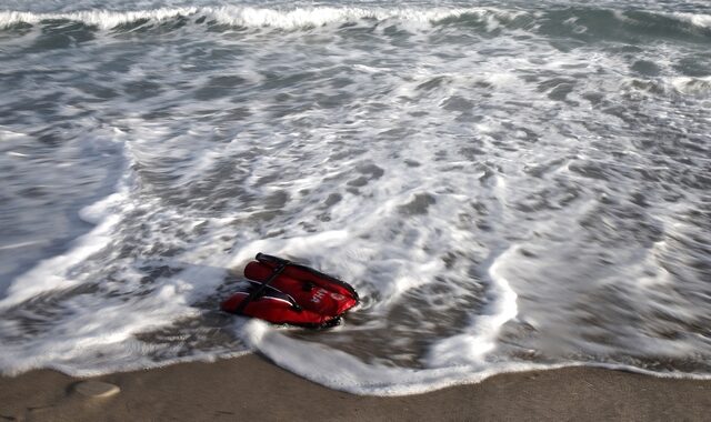Αφρική: Πέταξαν μετανάστες στη θάλασσα – 20 νεκροί