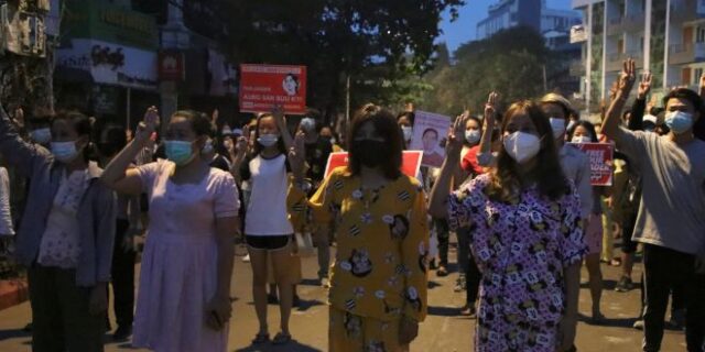 ΕΕ: Κυρώσεις κατά Kινέζων αξιωματούχων για παραβίαση των ανθρωπίνων δικαιωμάτων