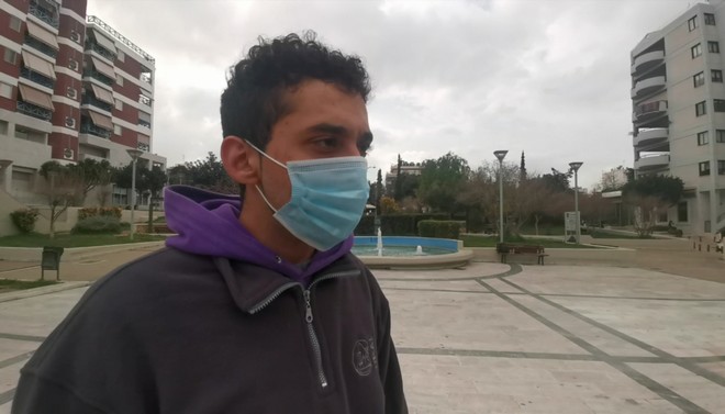 Νεα Σμύρνη: “Με συνέλαβαν επειδή τραβούσα βίντεο – Άκουγα ‘Κάντε συλλήψεις’ από τον ασύρματο του περιπολικού”