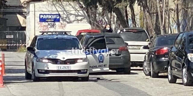 Θεσσαλονίκη: 36χρονος εντοπίστηκε νεκρός δίπλα στο αυτοκίνητό του