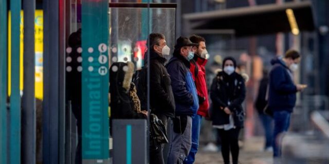 Γερμανία: Εξετάζει την επιβολή νέων μέτρων για τον κορονοϊό