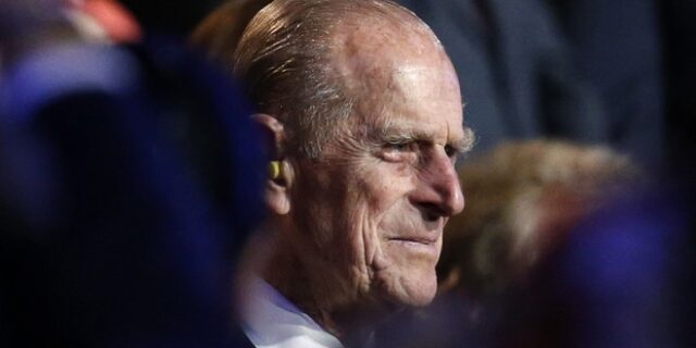 Πρίγκιπας Φίλιππος: Ο Έλληνας πίσω από το στέμμα
