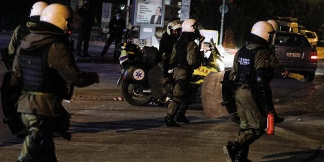 Δικηγόρος 30χρονου συλληφθέντα στη Ν. Σμύρνη: “Δεν βρισκόταν εκεί αλλά στην Δυτική Αττική”