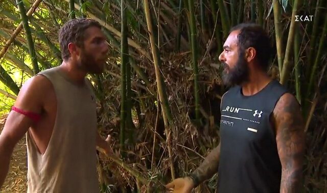 Survivor 4: Οργή κατά Τριαντάφυλλου – “Μας δωροδόκησε με 2.000 ευρώ και μισή μπανάνα”