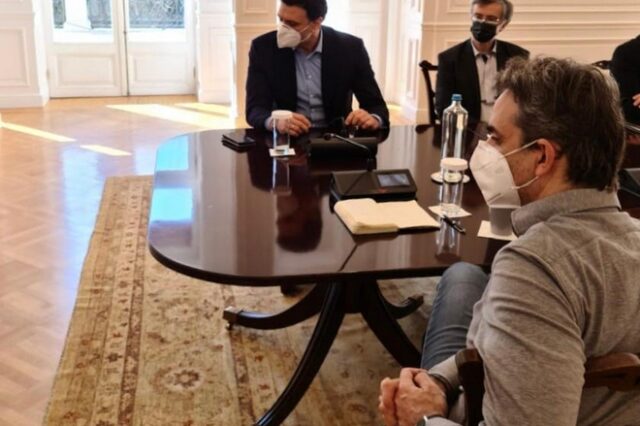 Σύσκεψη υπό Μητσοτάκη για κορονοϊό – Περαιτερω συνεργασία με τον ιδιωτικό τομέα υγείας