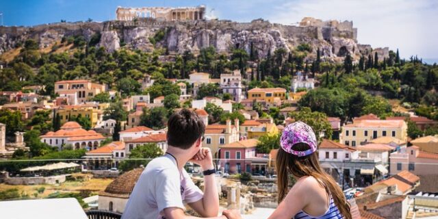 Θεοχάρης: Ίσως και πριν τις 14 Μαΐου οι ελεύσεις ξένων τουριστών στην Ελλάδα