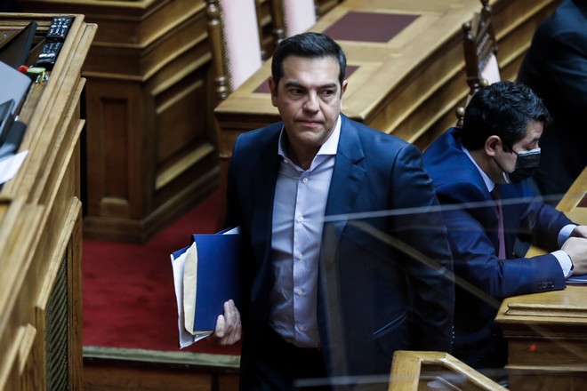 Τι είναι ο Τσίπρας; Αρχηγός μεγάλου κόμματος ή τροχονόμος αφελών και αποτυχημένων στελεχών;