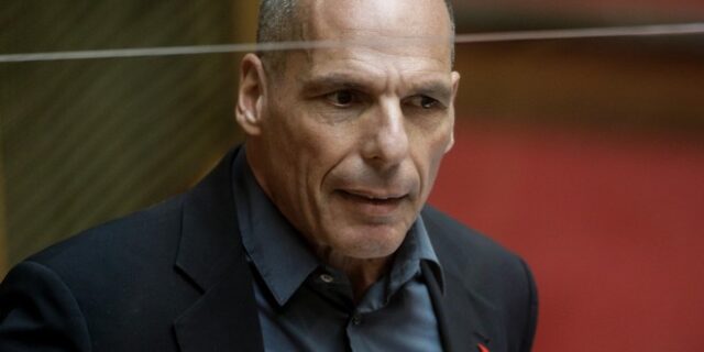 Βαρουφάκης για τις γυναίκες στο Αφγανιστάν: Επιβεβαιώνονται οι φόβοι μας