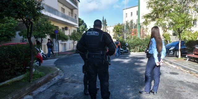 Αναρχικοί σταμάτησαν την κυκλοφορία στου Ζωγράφου και έκαναν έλεγχο στους οδηγούς