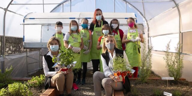 Ρούλα Λεύκελη: Η εκπαιδευτικός που καλλιεργεί την γνώση στα παιδιά των ακριτικών Ριζίων του Έβρου