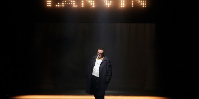 Alber Elbaz: Πέθανε ο ταλαντούχος σχεδιαστής και πρώην καλλιτεχνικός διευθυντής του οίκου Lanvin