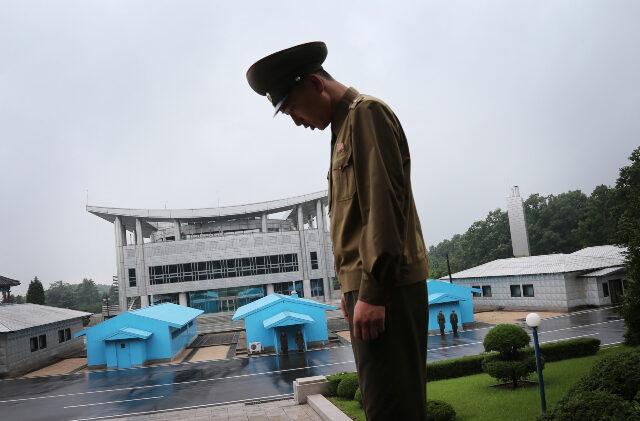 Ακραίοι περιορισμοί και ελλείψεις στη Βόρεια Κορέα λόγω μέτρων για την πανδημία