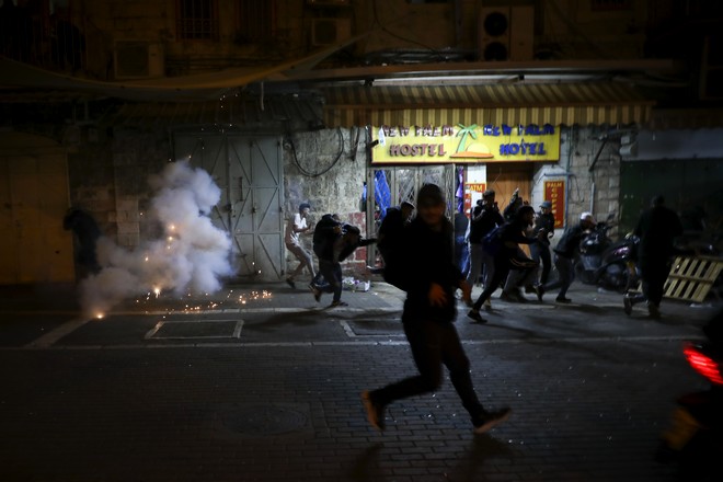 Ιερουσαλήμ: Βίαια επεισόδια με πάνω από 100 τραυματίες