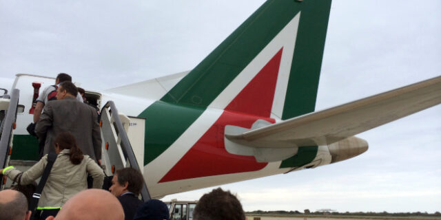 Η Alitalia ξεκινά εποχικές πτήσεις προς 9 ελληνικά νησιά