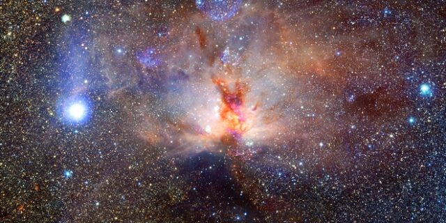 Χιλιάδες τόνοι κοσμικής σκόνης μικρομετεωριτών πέφτουν κάθε χρόνο στη Γη