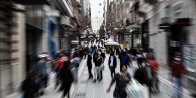 Στην Επιτροπή Εμπειρογνωμόνων φορτώνει τις αστοχίες της η κυβέρνηση