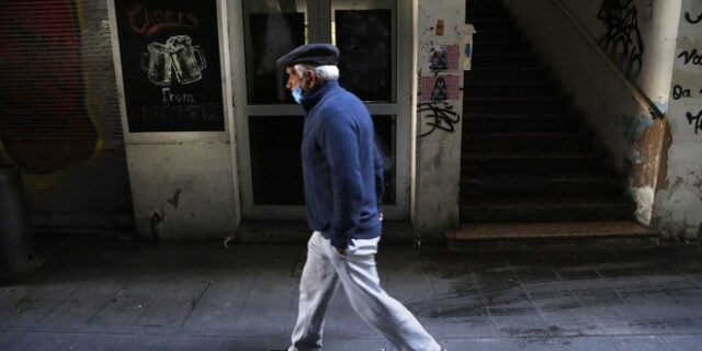 Κύπρος: Μείωση κρουσμάτων στις ηλιακές ομάδες που εμβολιάστηκαν – Αύξηση στους νέους
