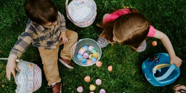 Το έθιμο του σοκολατένιου πασχαλινού αβγού έχει και φέτος, διπλή αξία