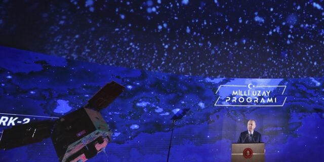 Τουρκία: Η φτώχεια θερίζει, ο Ερντογάν δοκιμάζει πυραύλους για το φεγγάρι