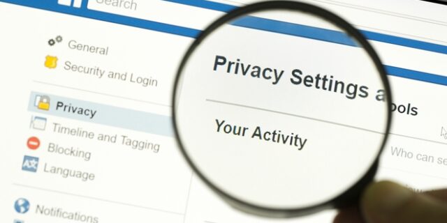 Facebook: Πώς θα ξέρετε αν τα δεδομένα σας είναι μεταξύ αυτών που διέρρευσαν