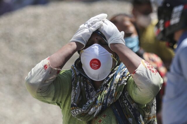 Κορονοϊός: Χαοτική παραμένει η κατάσταση στην Ινδία